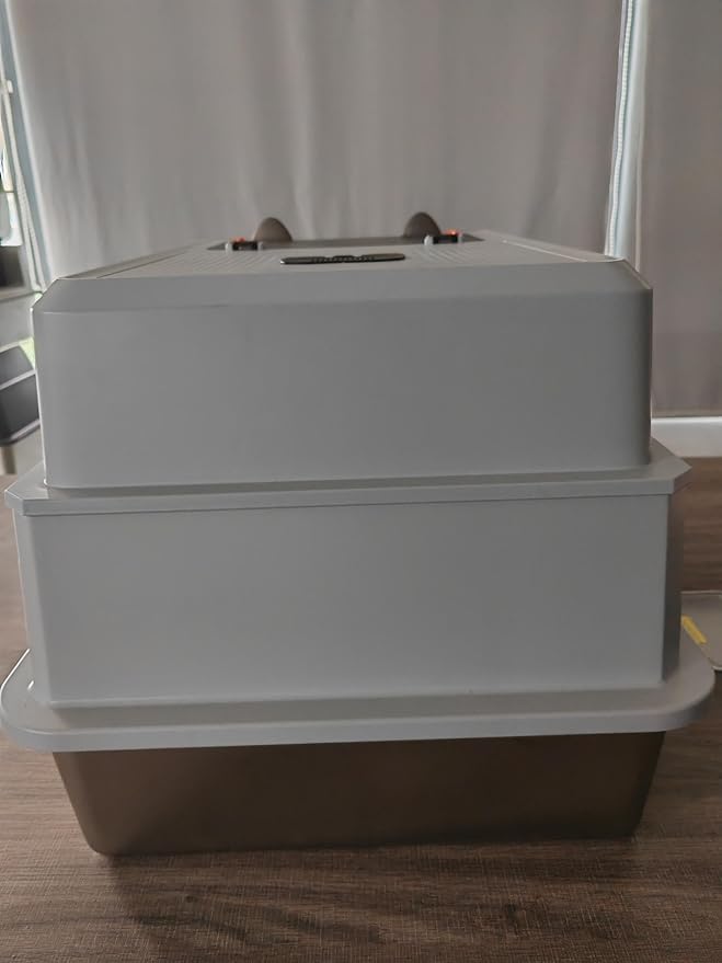 Extra Large Stainless Steel Litter Box with Lid, 28"L x 20"W x 17"H XXXL Enclosed Metal Cat Litter Box with Litter Scoop & Foot Pedal, Odor Control,Easy Cleaning for Big Cats, Multiple Cats