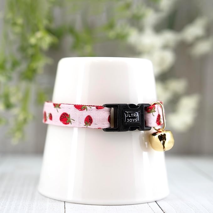 Ultra Joys Cat Collar with Bells - Breakaway Collar for Kittens & Cats - Strawberry Large