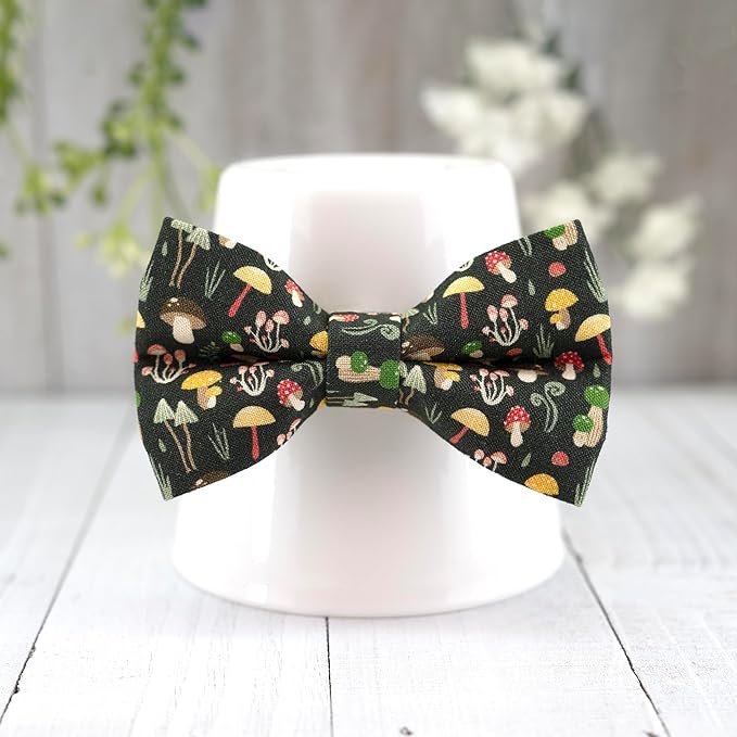 Ultra Joys Breakaway Cat Collar with Bells for Boy & Girl Kitten - Break Away Cat Collar with Bowtie Mushroom Large
